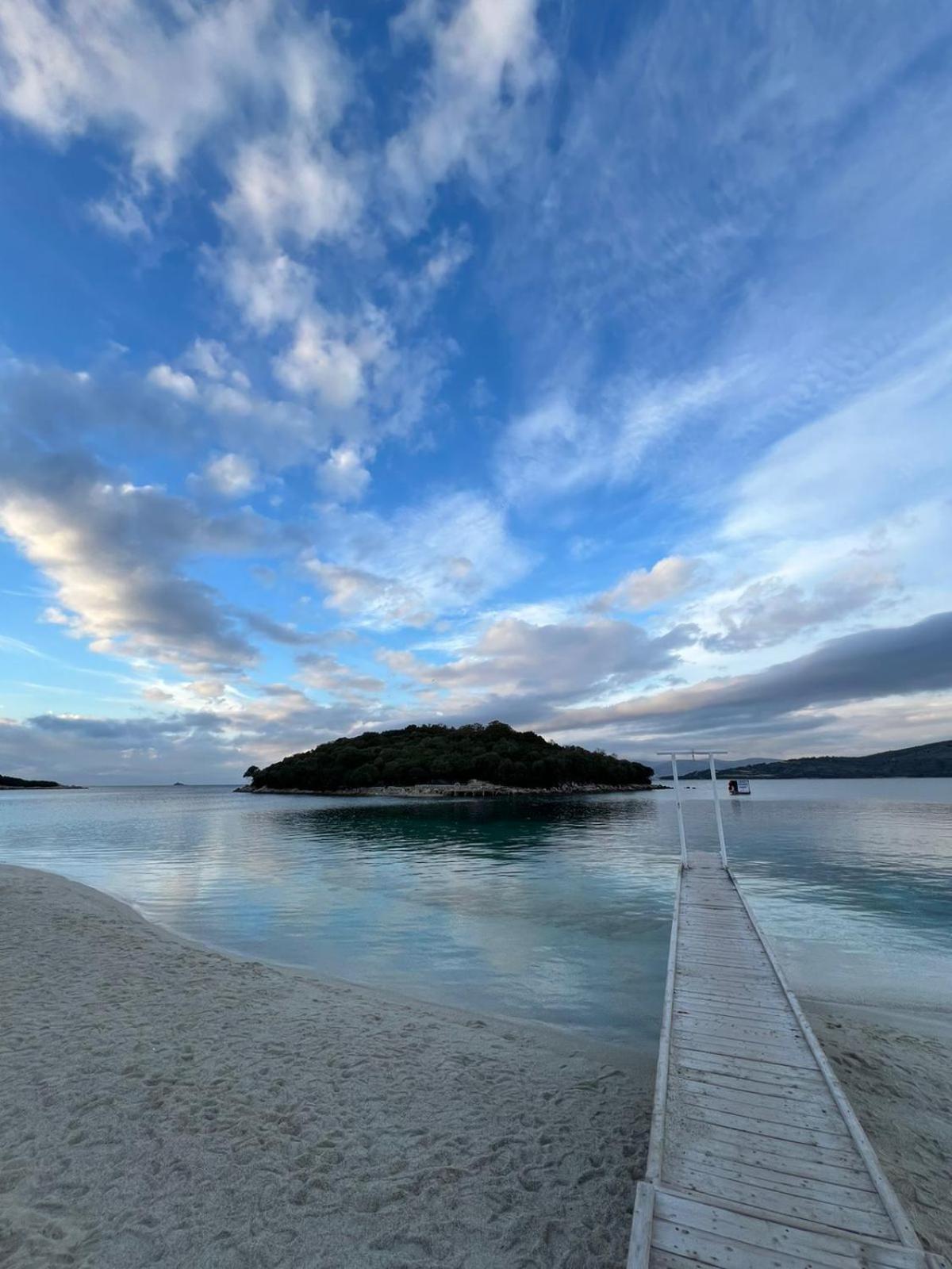 Guest House Moonlight Ksamil Ngoại thất bức ảnh