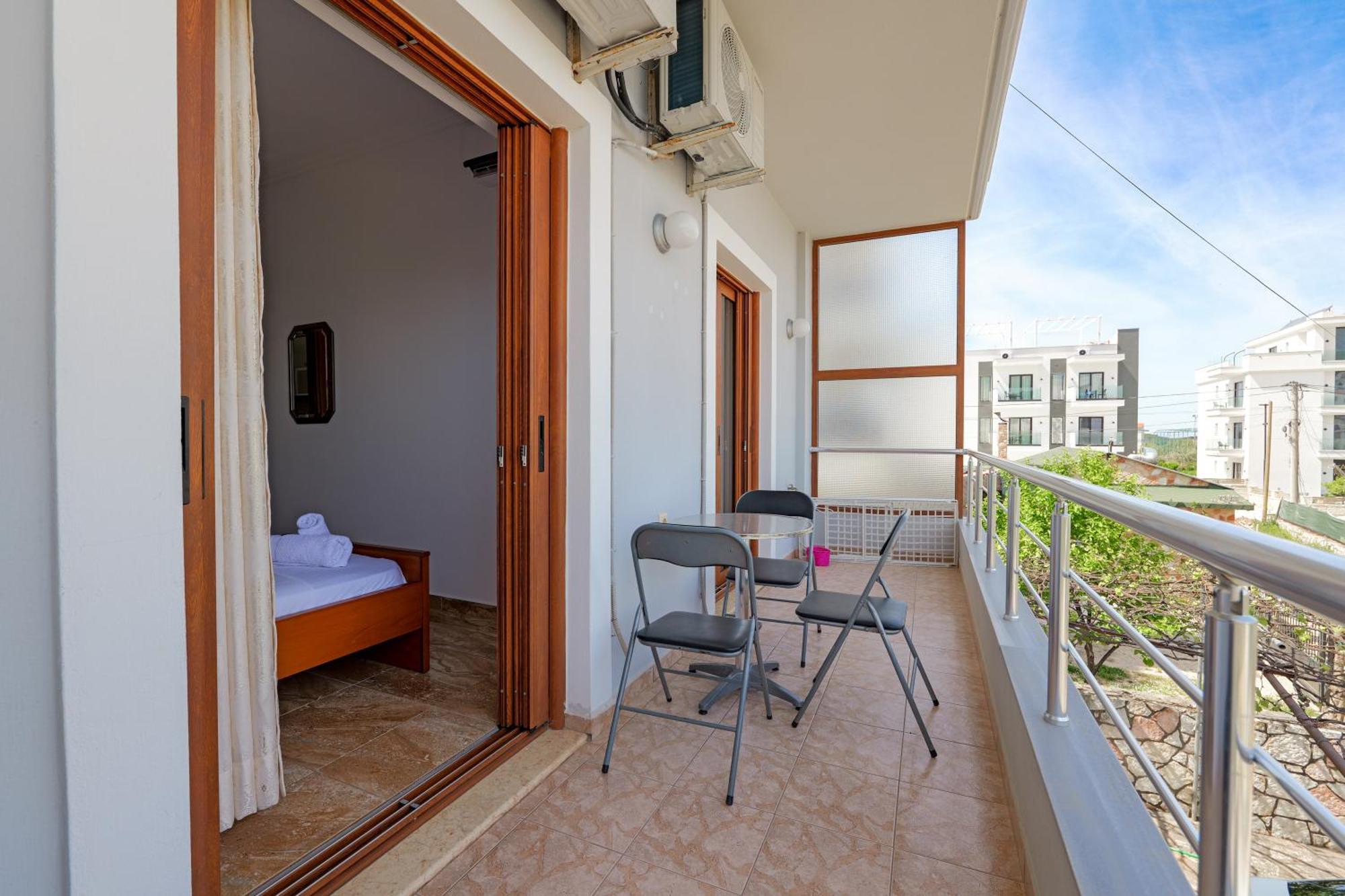 Guest House Moonlight Ksamil Ngoại thất bức ảnh