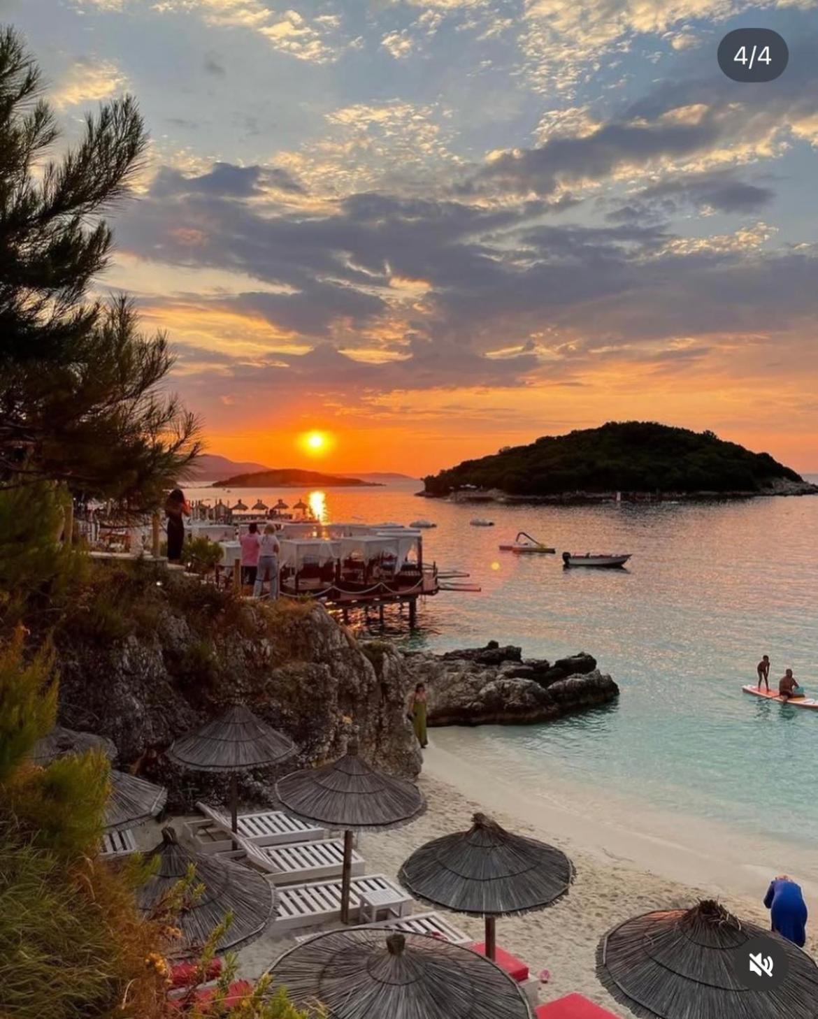 Guest House Moonlight Ksamil Ngoại thất bức ảnh
